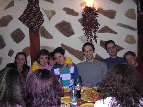 Коледен бал на Лингвистичния клуб, гр. Пловдив, 2004 г. 